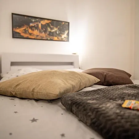 Zentral Fewo - Eg - Karli - 30qm - Kueche - Disneyplus * Lipsko