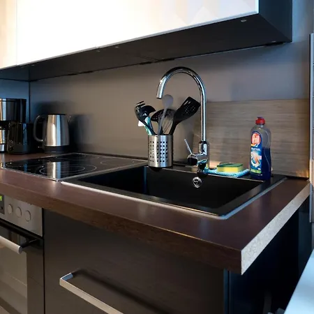 Zentral Fewo - Eg - Karli - 30qm - Kueche - Disneyplus Lipsko