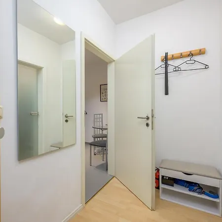 Zentral Fewo - Eg - Karli - 30qm - Kueche - Disneyplus * Lipsko