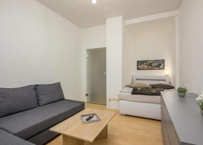 Zentral Fewo - Eg - Karli - 30qm - Kueche - Disneyplus Apartman