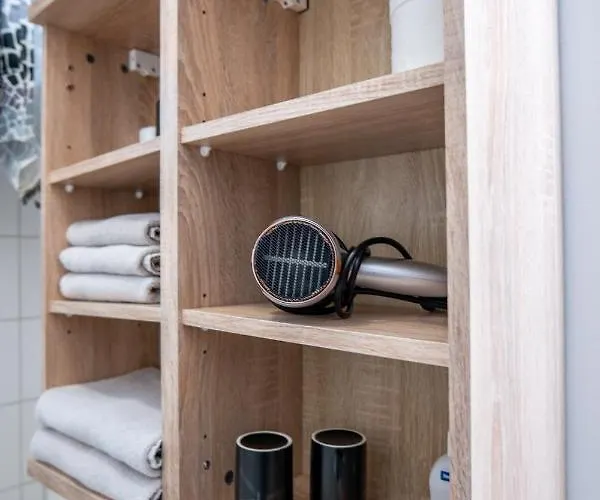 Zentral Fewo - Eg - Karli - 30qm - Kueche - Disneyplus Διαμέρισμα Λειψία