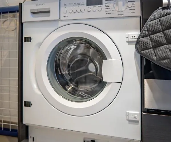 Zentral Fewo - Eg - Karli - 30qm - Kueche - Disneyplus Apartman Lipcse